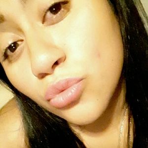 Meet your Posher, Paola