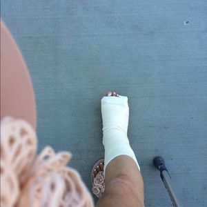 Sorry delayed shipping broken foot😓