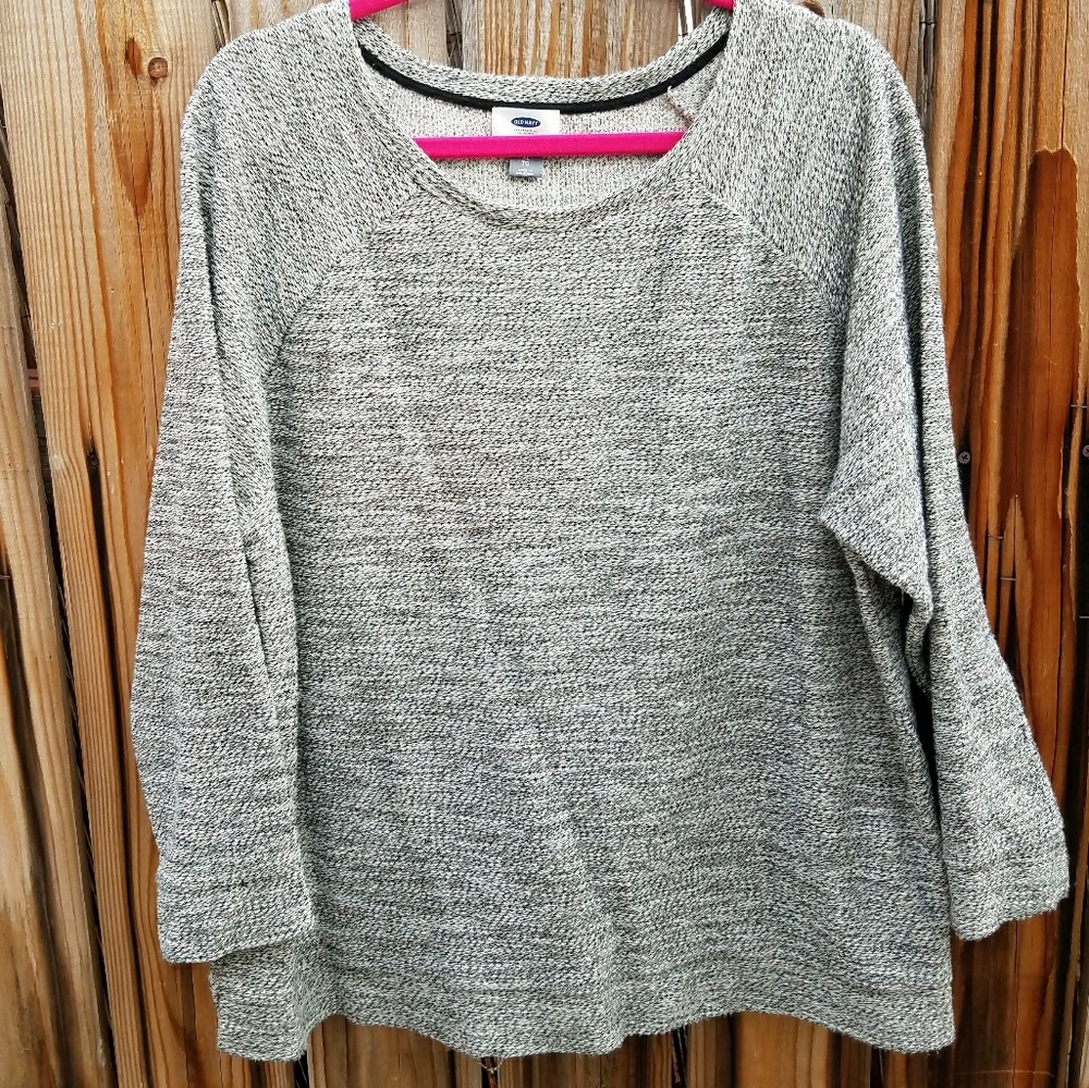 Old navy shimmery black and silver sweater