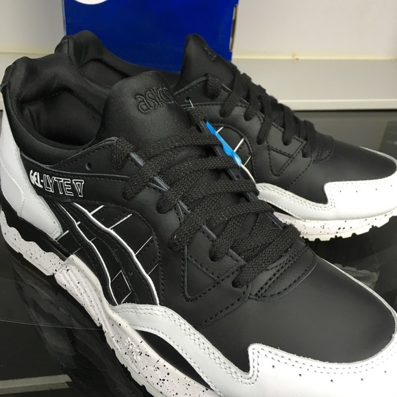 ASICS Black White Gel Lyte V Men's - Picture 3 of 5