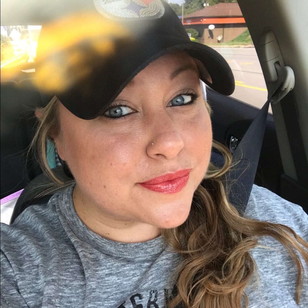 Meet your Posher, Rachel