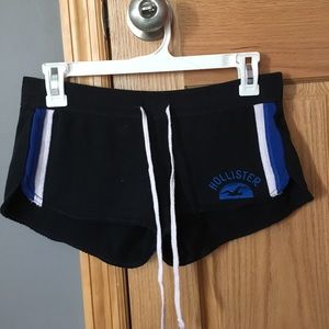 HOLLISTER CHEEKY SHORTS