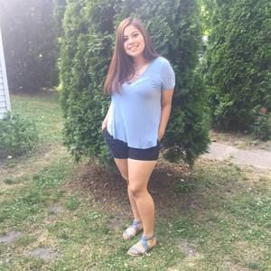 Meet your Posher, Araceli