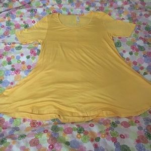 Lularoe perfect T small