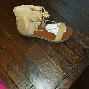 Fringe Detailed Zip Back Sandals- Size 7.