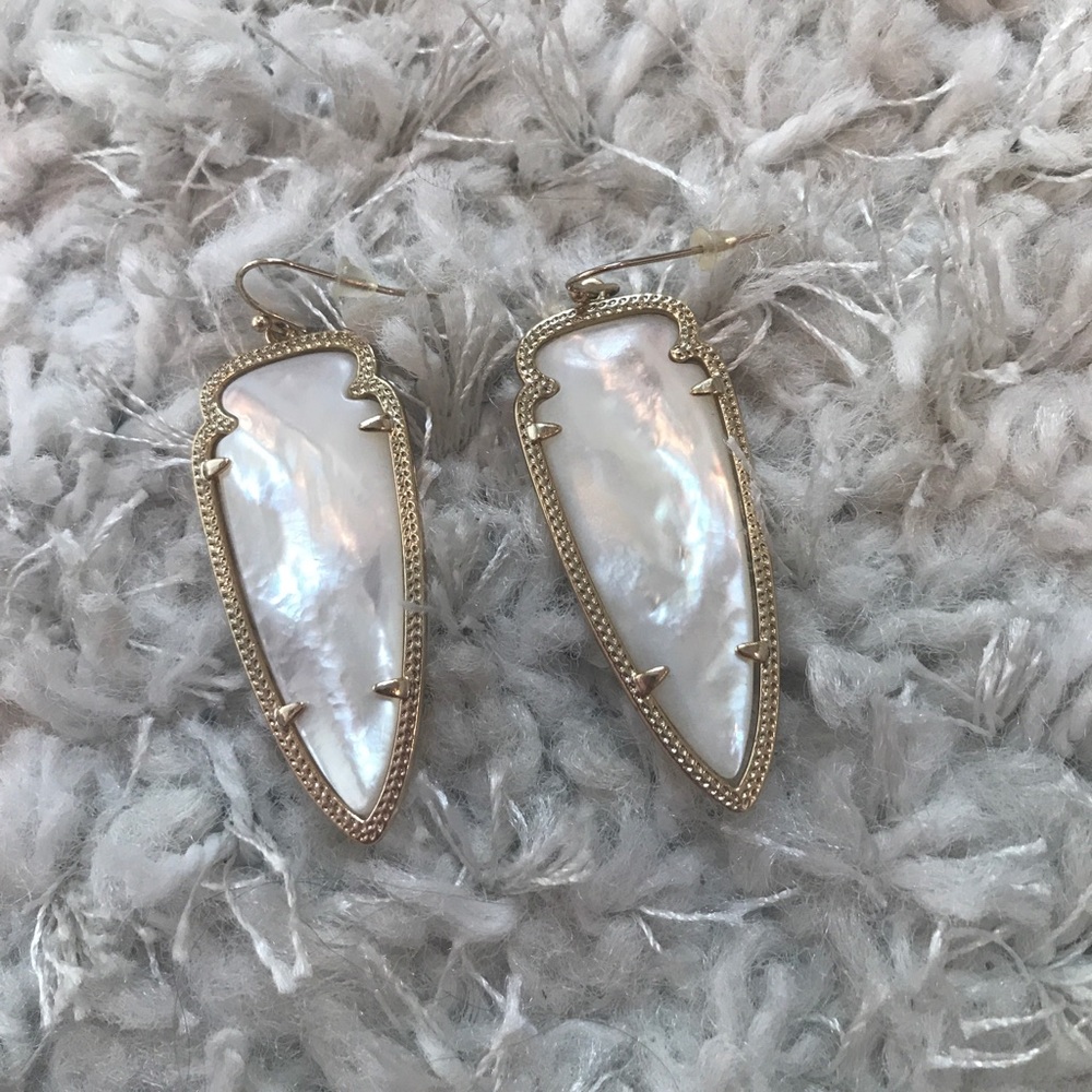 Kendra Scott Skylar Earring Ivory Pearl Iridescent