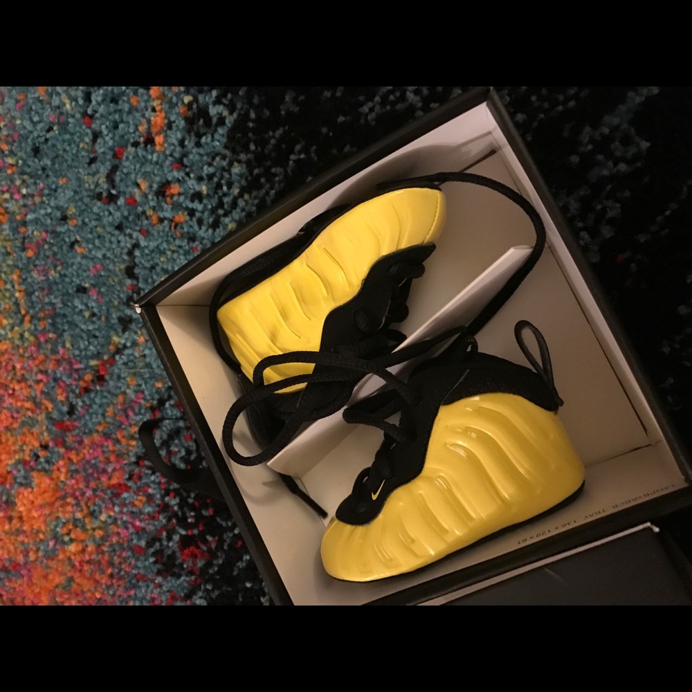 Infant Nike soft bottom sneakers