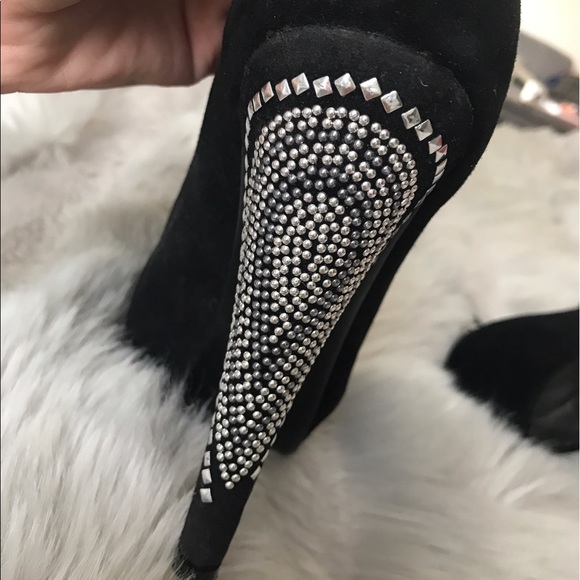 Suede pumps with decorative heels in black - Picture 4 of 5