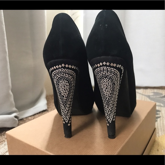 Suede pumps with decorative heels in black - Picture 2 of 5