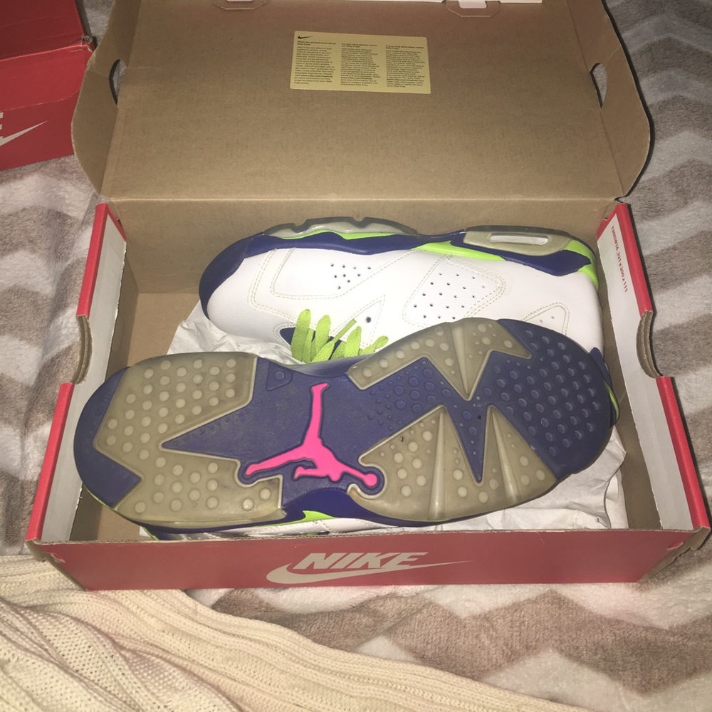 Seahawk Jordan 6 - Picture 2 of 4
