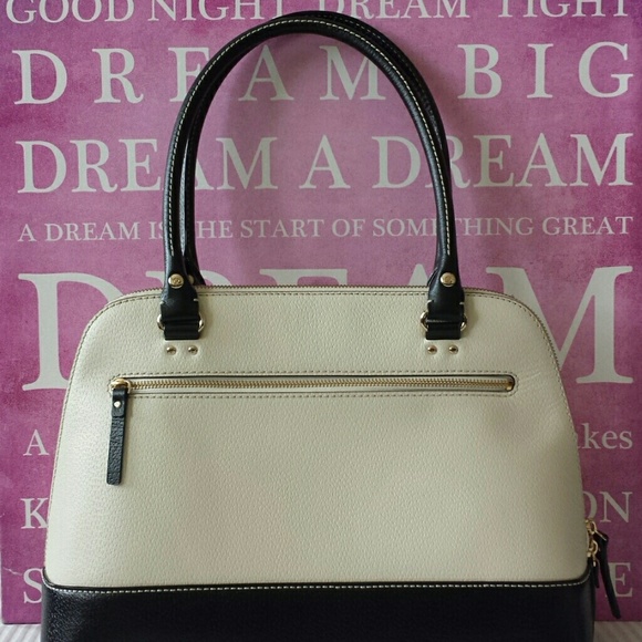 Chic and Classy Kate Spade Bag - Picture 3 of 8
