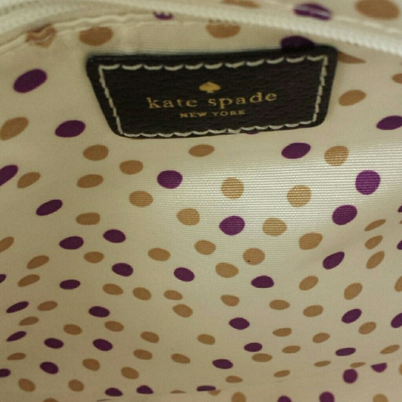 Chic and Classy Kate Spade Bag - Picture 4 of 8