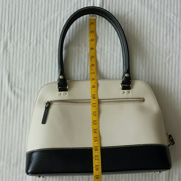 Chic and Classy Kate Spade Bag - Picture 7 of 8