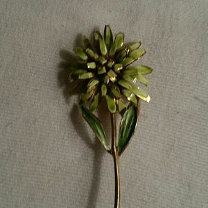 Brooch- Vintage- Beautiful- Elegant