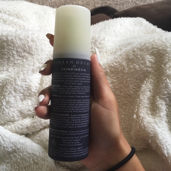 Urban Decay vitamin infused complexion prep spray - Picture 2 of 4