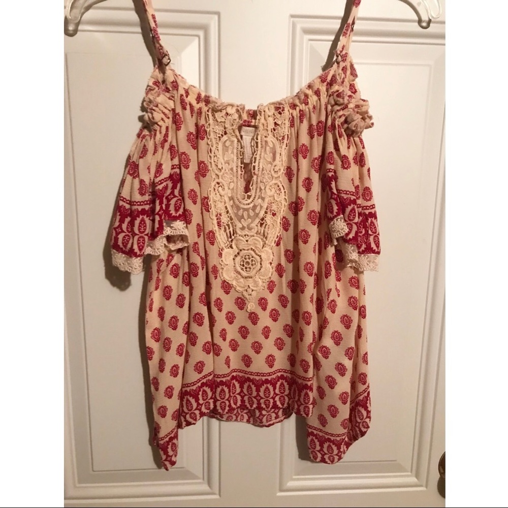 Women's off the shoulder top size small