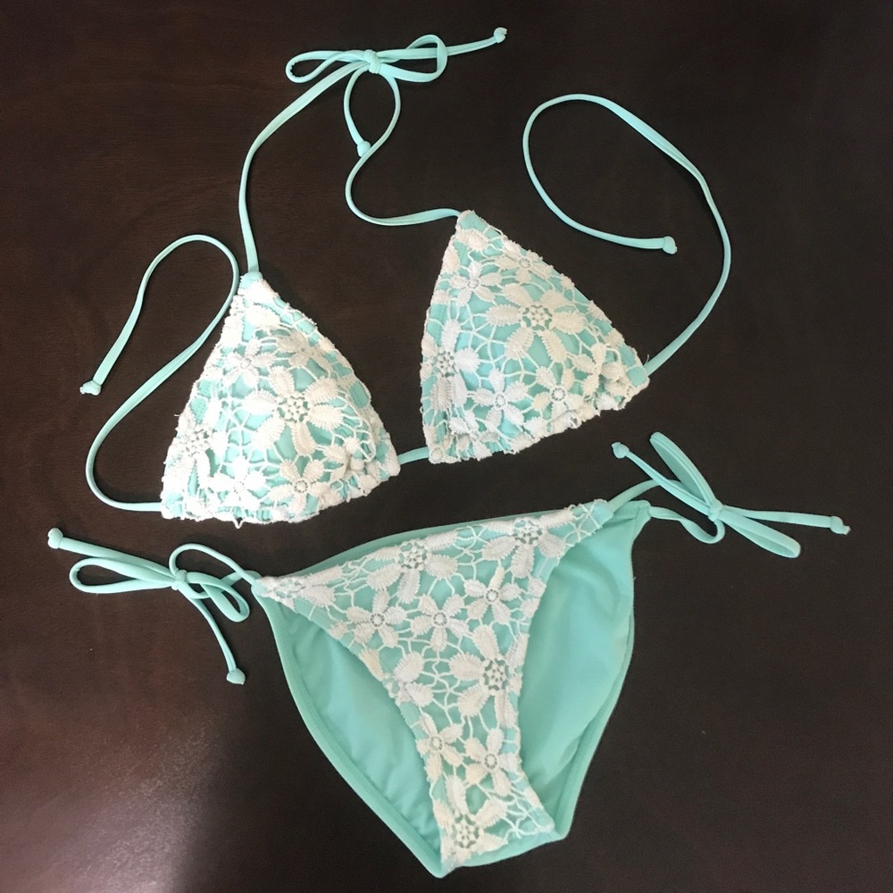 Xhilaration Bikini Mint Green w/ Crochet