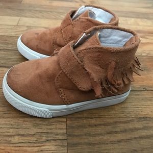 Moccasin tennis shoes