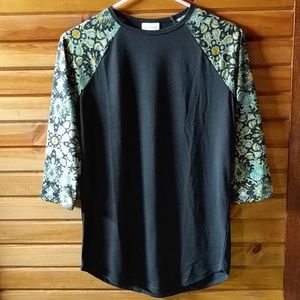 Beautiful LuLaRoe Randy XS