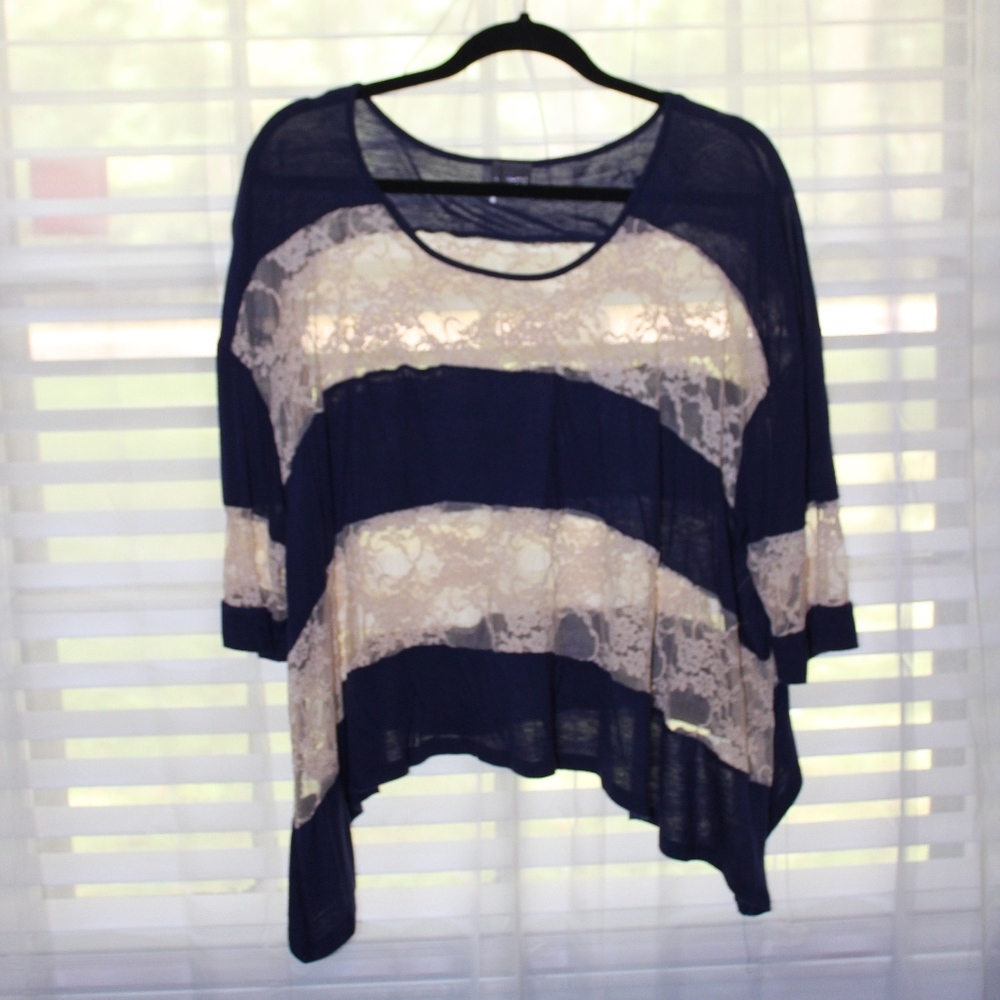Urban Outfitters Crop Top with Lace - Large