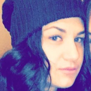 Meet your Posher, Taryn