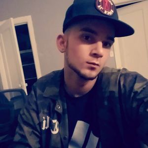 Meet your Posher, Thomas