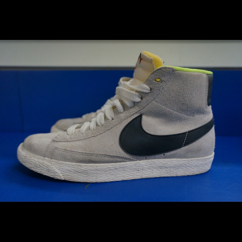 Vintage Nike high top blazers size 8.5