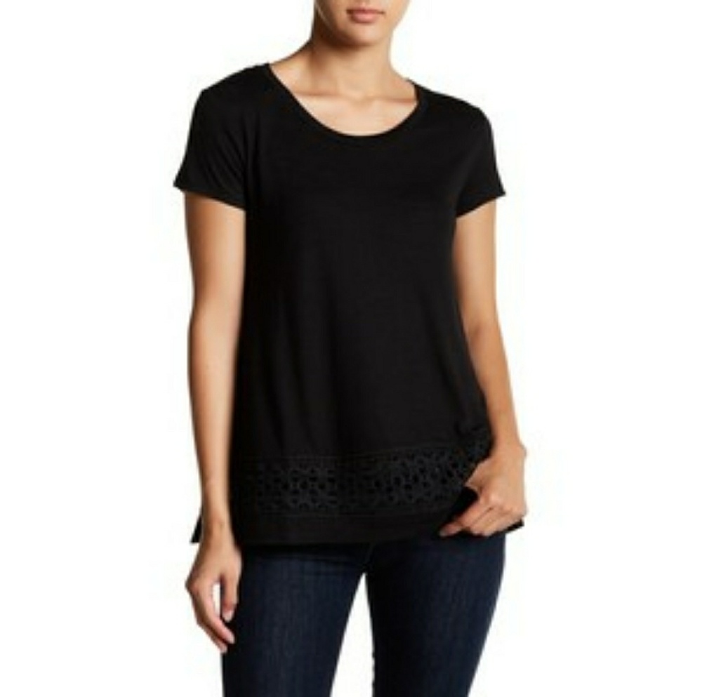 Black Tee/Blouse w/Crochet Hem