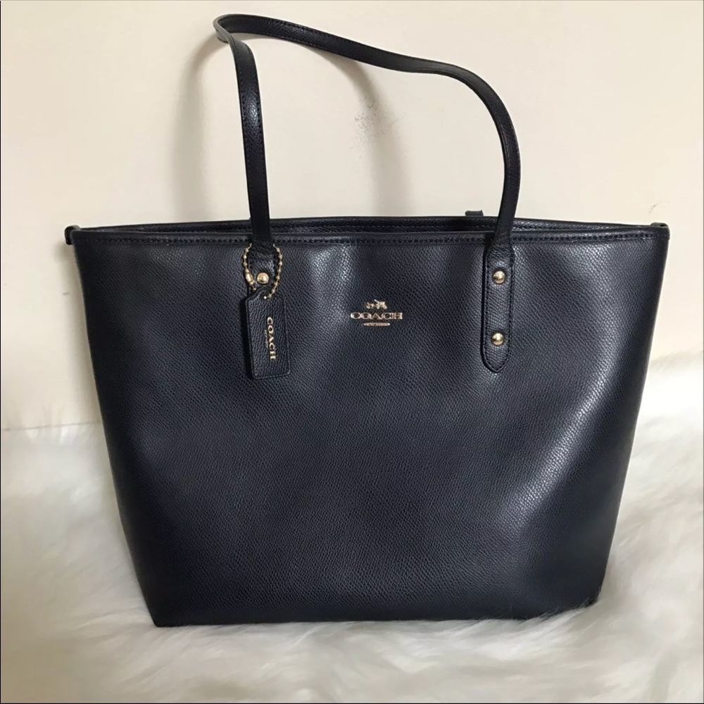 COACH CITY ZIP TOTE IN CROSSGRAIN LEATHER