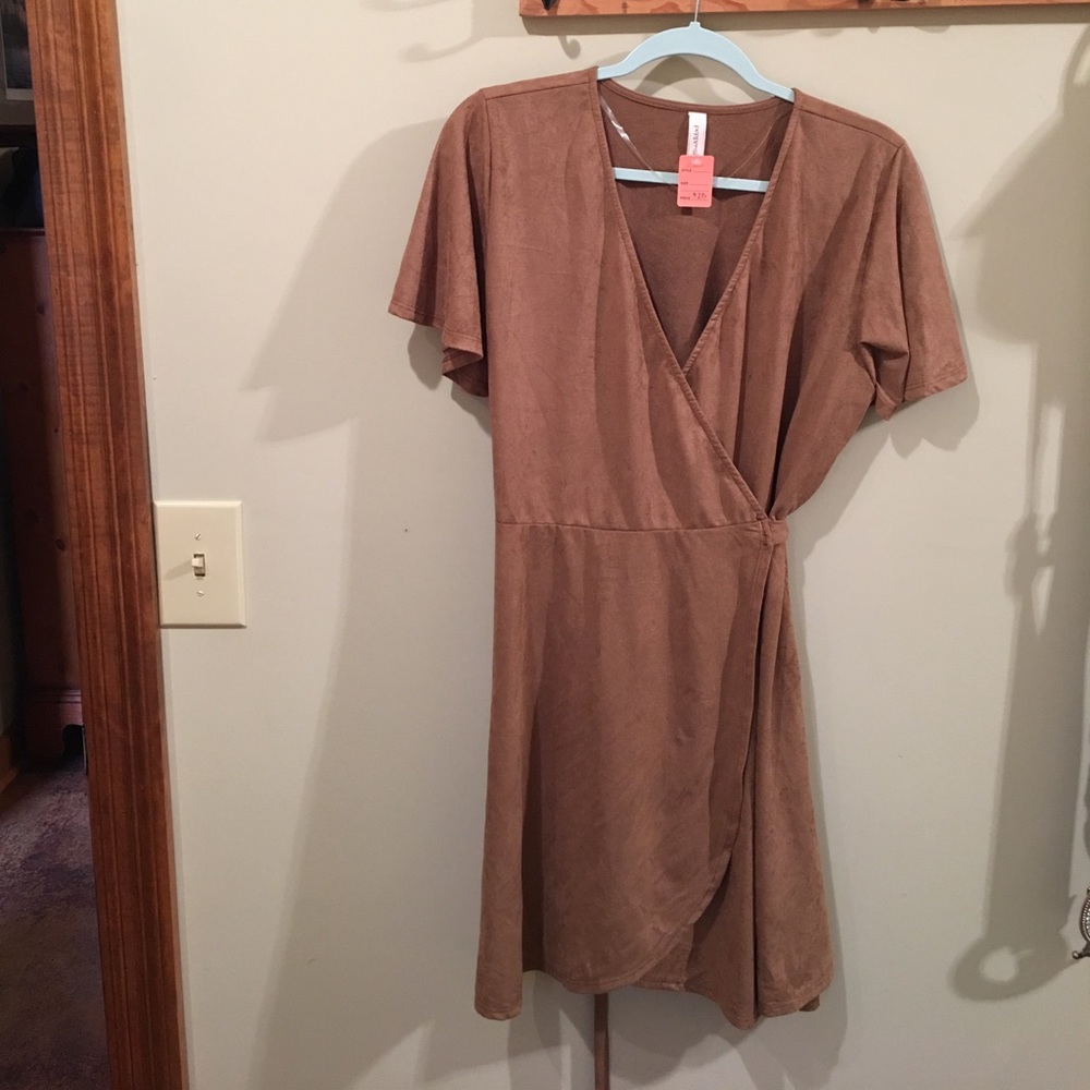 Cute wrap dress.