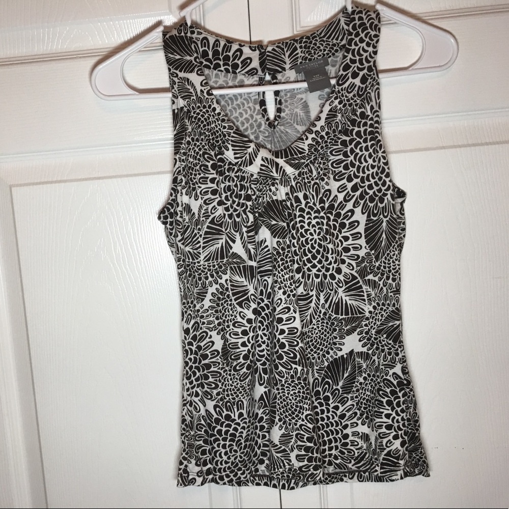 Ann Taylor black and white sleeveless top