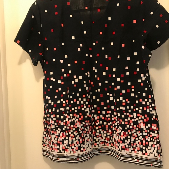 Red Cross large scrub top - Picture 2 of 2