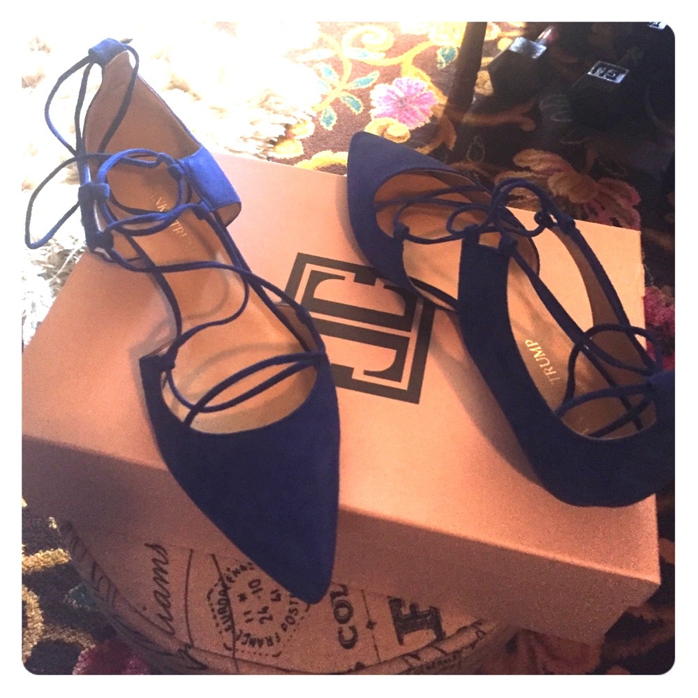 Cobolt ankle tie suede flat