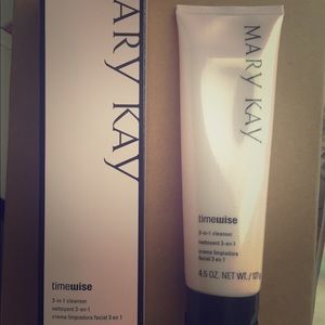 🎀Mary Kay🎀3-in-1 Cleanser