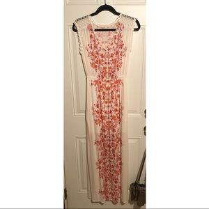 Floral maxi dress size small
