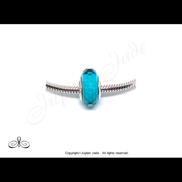 FREE S/H  925 Silver faceted aqua glass charm - Fits Pandora - Picture 2 of 2