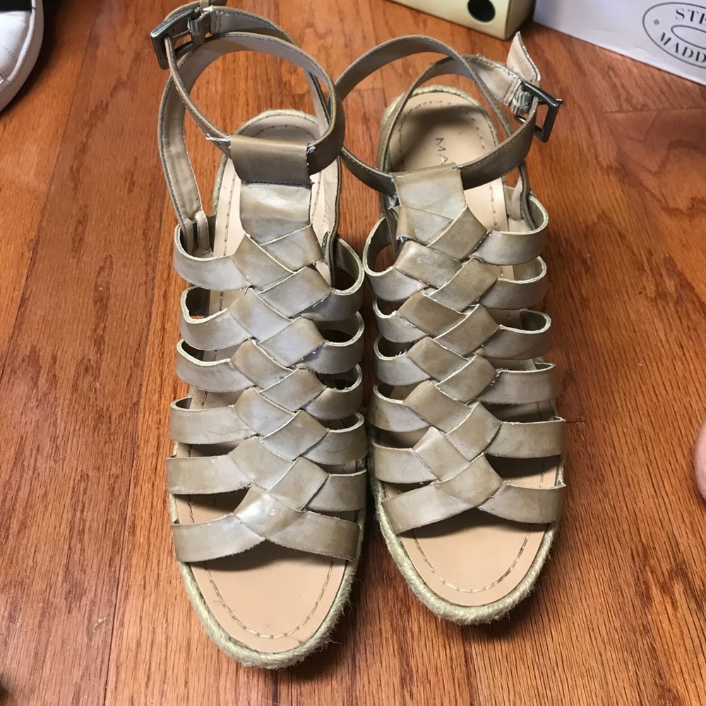 Marc Fisher nude espadrilles wedges