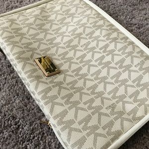 Michael Kors soft MacBook case- 13 inch