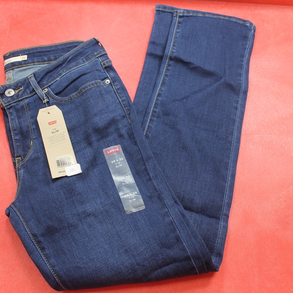 WOMENS LEVIS SLIM DARKER WASH JEANS 29 X 30 NWT - Picture 2 of 4