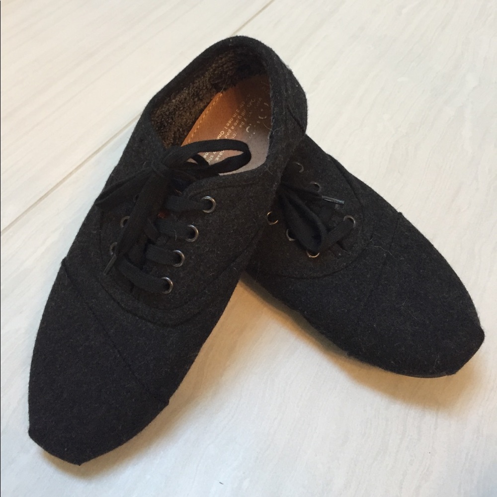 Toms