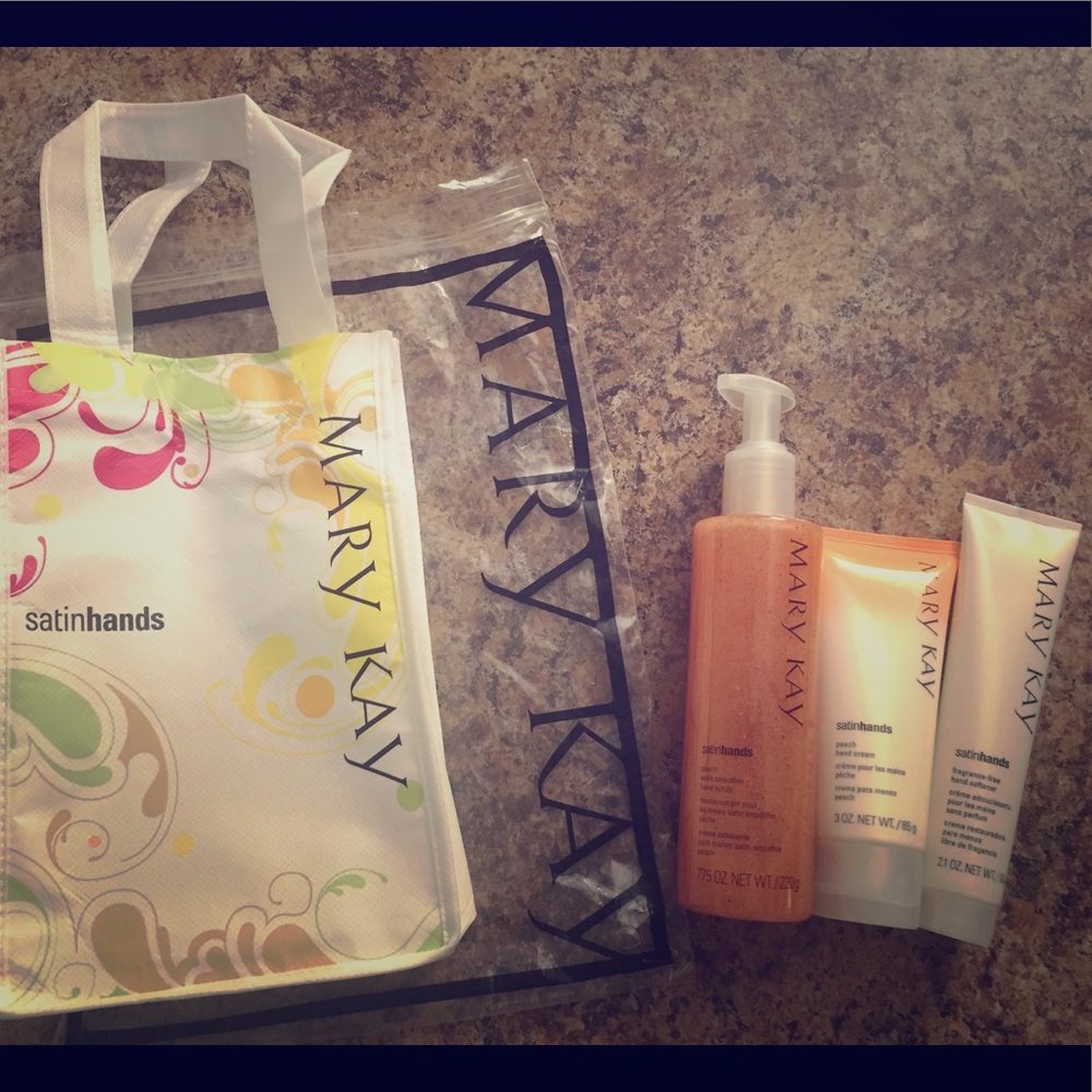 🌺Mary Kay 🌺Satin Hands (Set)