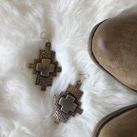 •new• western cross earrings - Picture 1 of 2