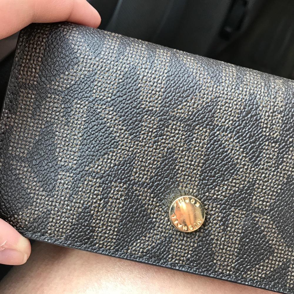 Michael Kors wristlet