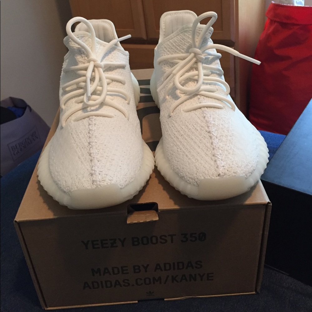 Cream Yeezy Boost 350 V2