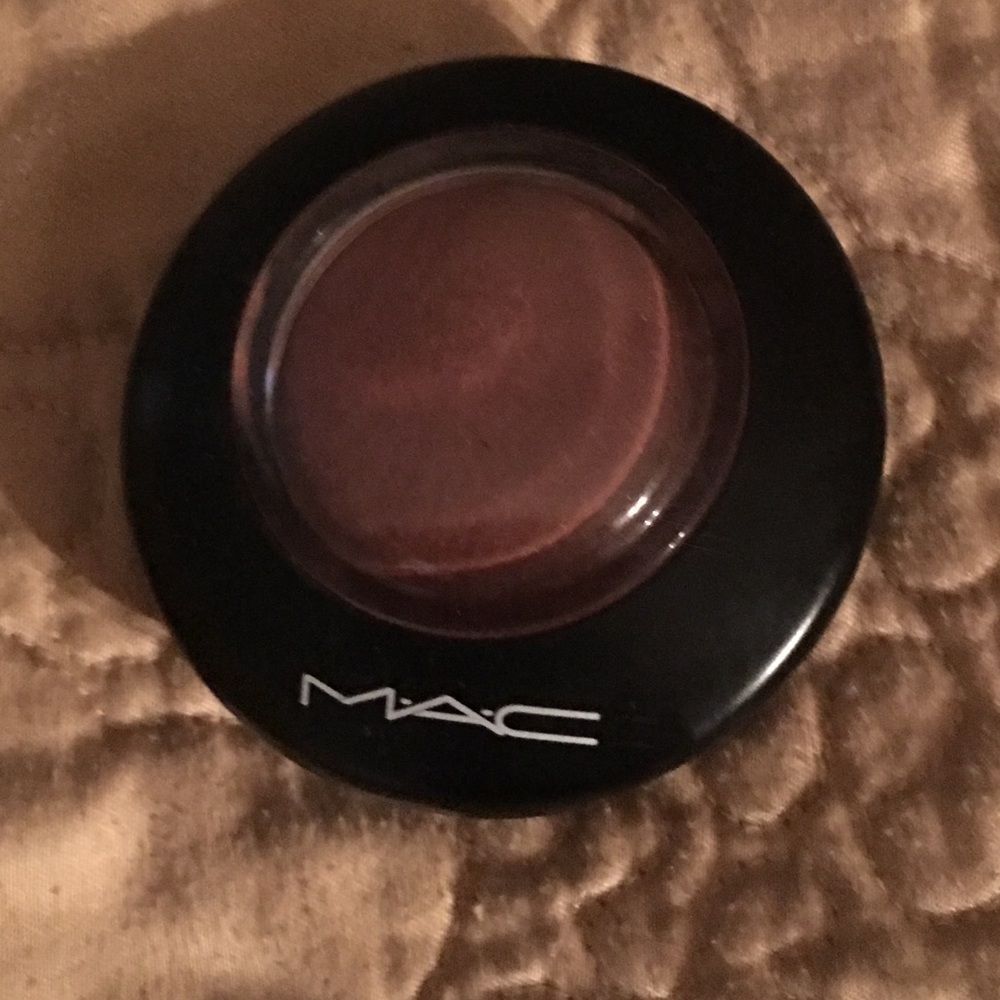 Mac blush