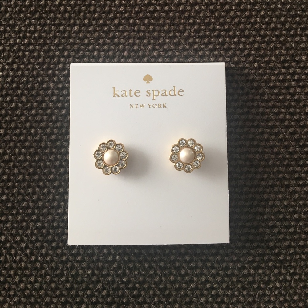 Kate Spade Pearl Flower Earring - Picture 1 of 5