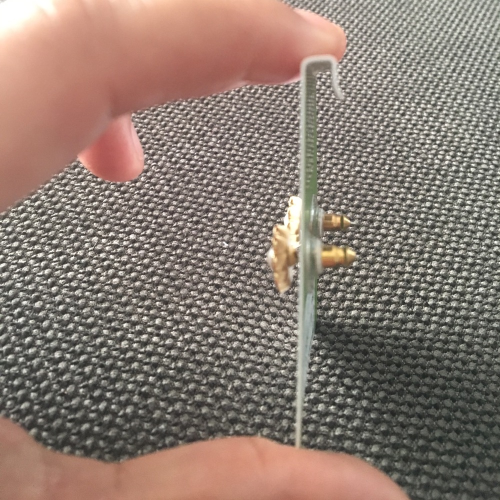 Kate Spade Pearl Flower Earring - Picture 4 of 5
