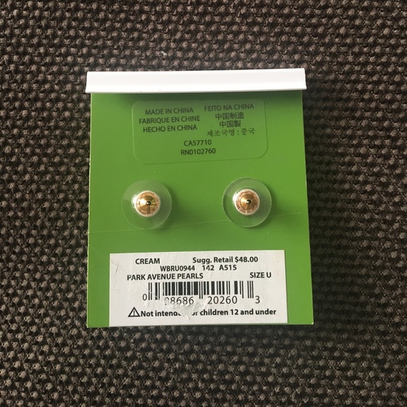 Kate Spade Pearl Flower Earring - Picture 3 of 5