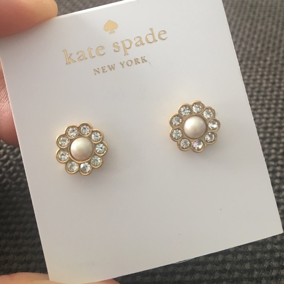 Kate Spade Pearl Flower Earring - Picture 5 of 5