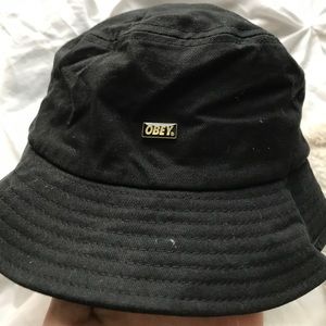 Obey bucket hat